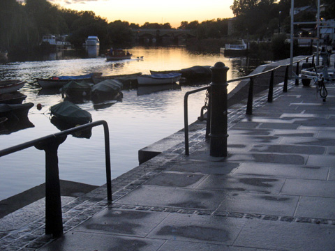 Annual Awards 2015: Richmond Riverside - new paving with improved lighting and seating